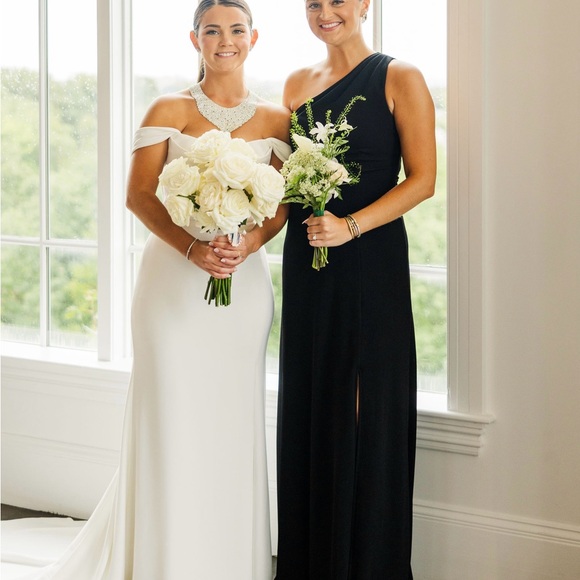 Birdy Grey Black One Shoulder Asymmetrical Slit Gown - Picture 5 of 9